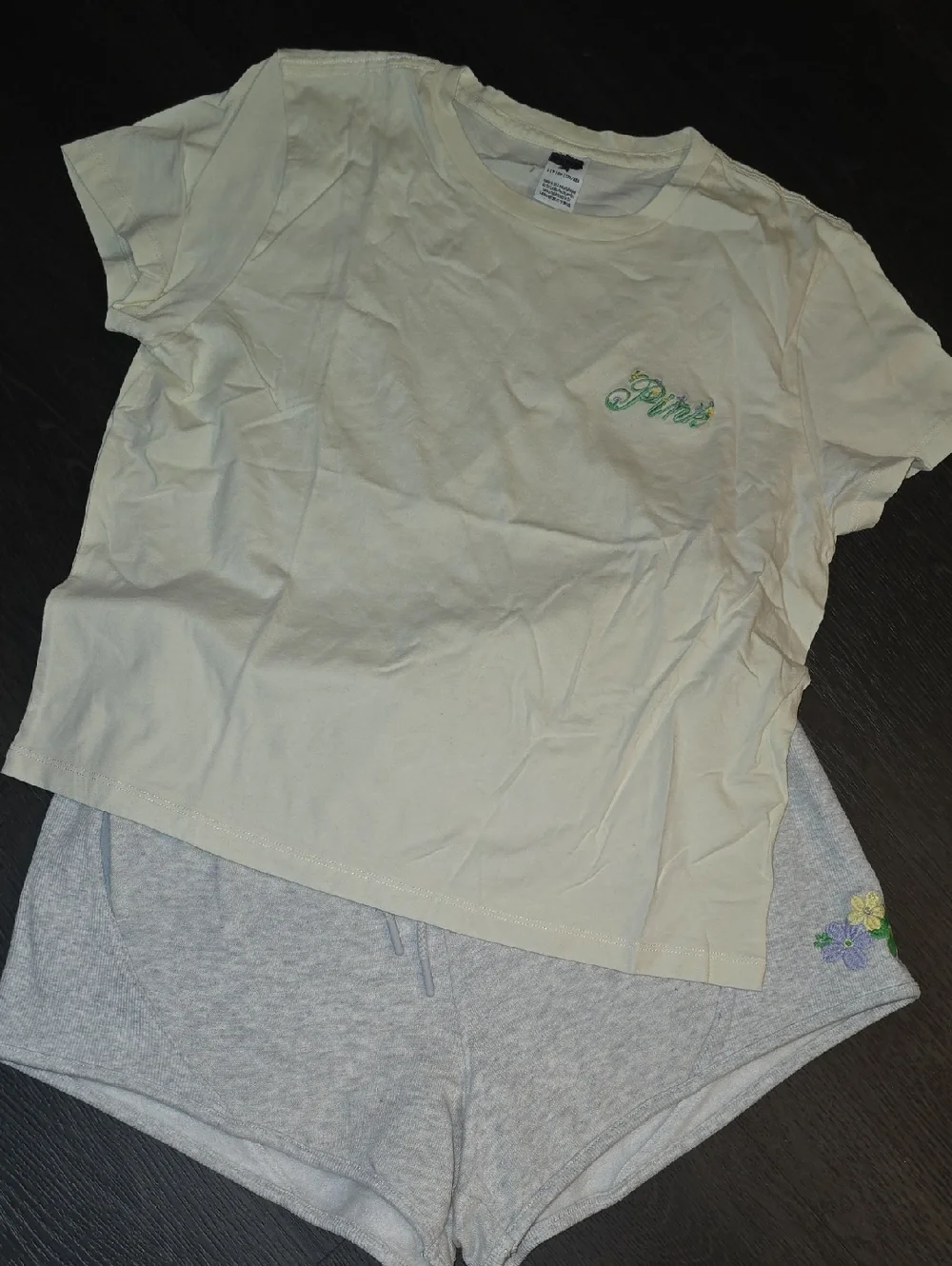 PINK Victoria's Secret Short Sleeve Tee and Short Set - Picture 2 of 10